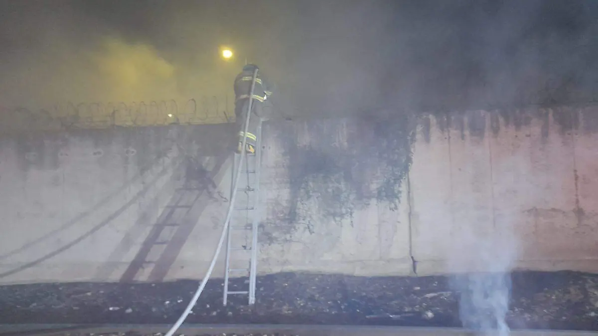 Incendio colonia ferrocaril